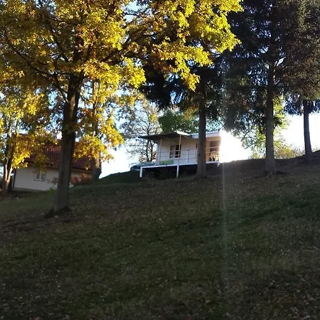 Campingplatz Prehrada Hracholusky - Chata U Vody